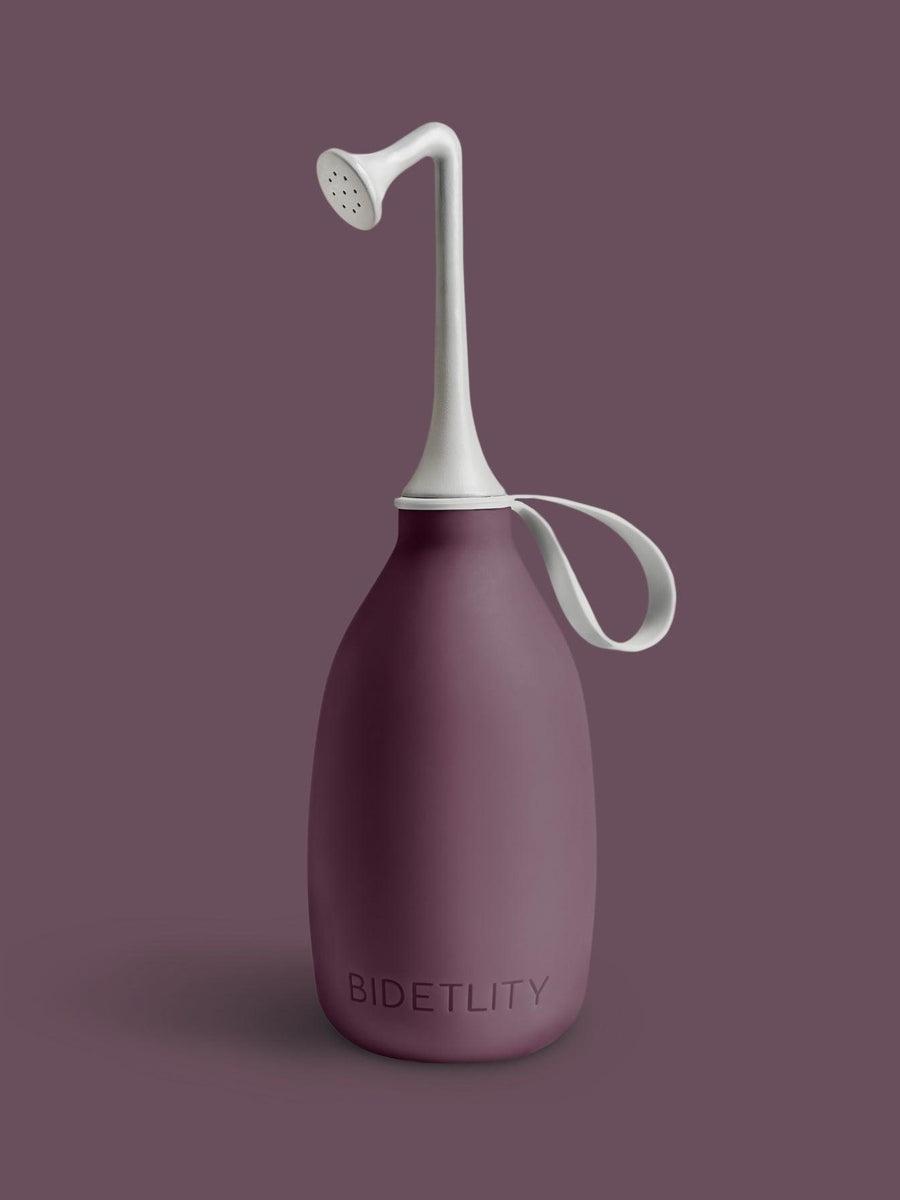 Po-Dusche in Royal Ruby – mobiles Bidet von Bidetlity