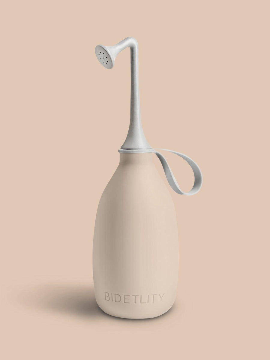 Po-Dusche in Soft Sand – mobiles Bidet von Bidetlity