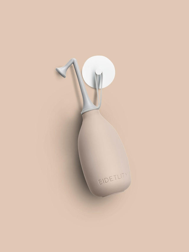 Sanfte Intimdusche in Soft Sand – perfekt für Schwangerschaft, Wochenbett & Reisen | Bidetlity