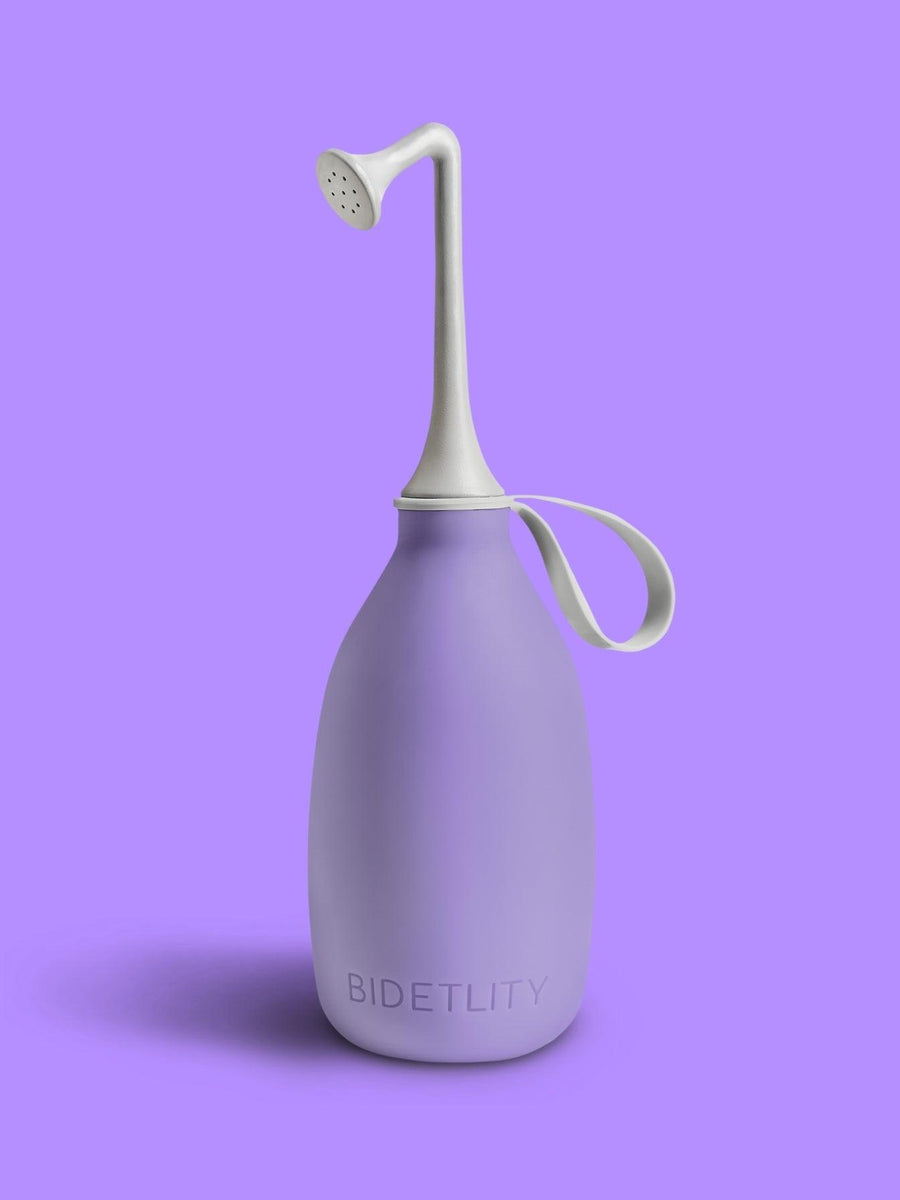 Po-Dusche in Proud Purple – mobiles Bidet von Bidetlity