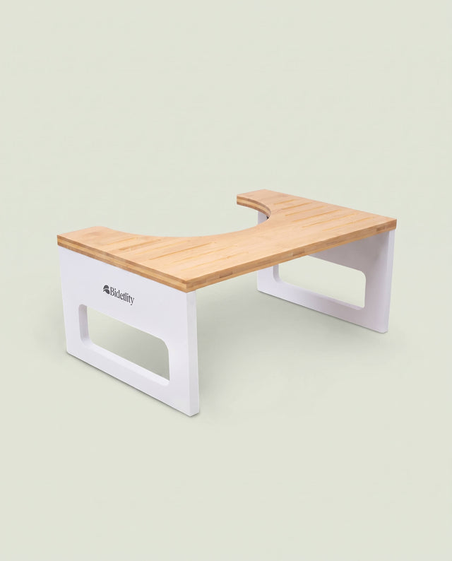 bl-hero|Clean White|Toilettenhocker in Clean White – klappbarer Bambus-Toilettenhocker von Bidetlity